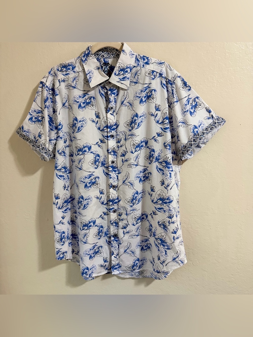 Robert Graham Spencerville Floral Shirt M White‎ Blue Flower Cotton Short Sleeve - Picture 4 of 10